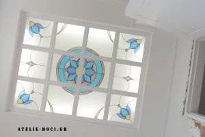 ΒΙΤΡΩ ΣΕ ΟΡΟΦΗ - Ατελιέ Μότση